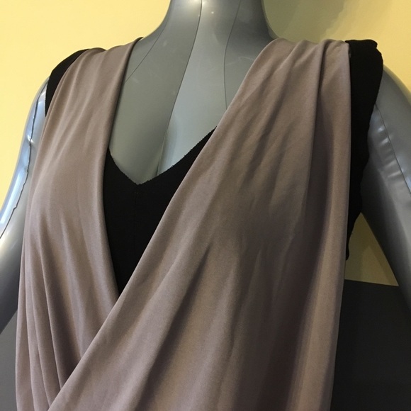 ZARA Unique Stylish Asymmetrical Stretchy and Comfortable Top/Dress - Small - Picture 3 of 7